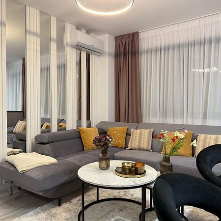 Luxevibe Apartments Near Mall Moldova ヤシ エクステリア 写真