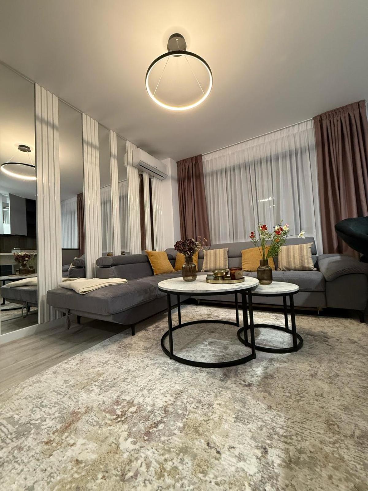 Luxevibe Apartments Near Mall Moldova ヤシ エクステリア 写真