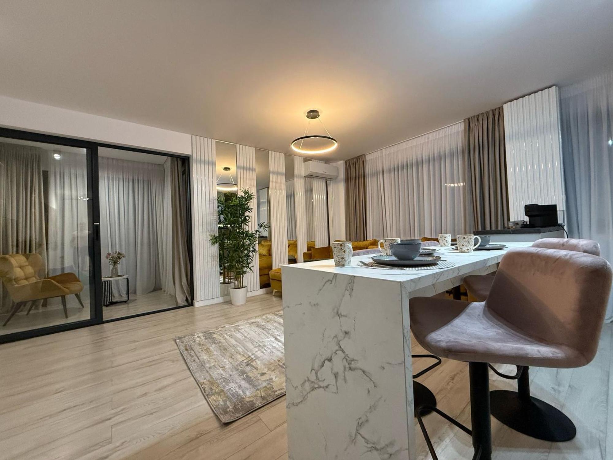 Luxevibe Apartments Near Mall Moldova ヤシ エクステリア 写真